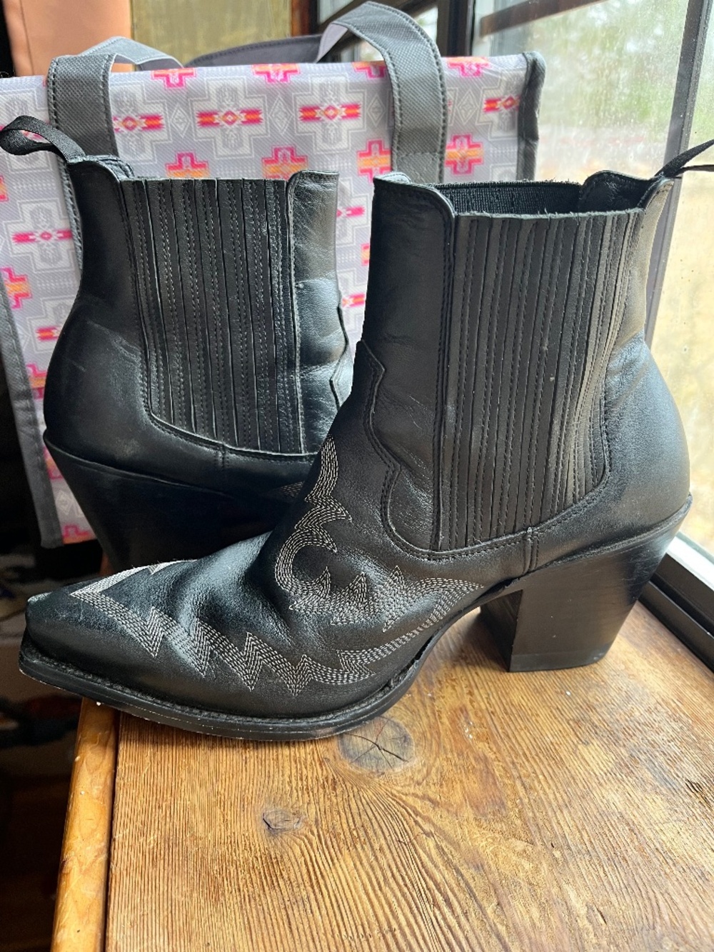 Tecovas Stella women’s boots size 9